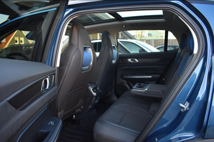 Lynk & Co 01 1.5 | TREKHAAK | INFINITY | SOH 94% | PANO | NAP | DEALER ONDERHOUDEN | CAMERA | APPLE CARPLAY | ANDROID AUTO