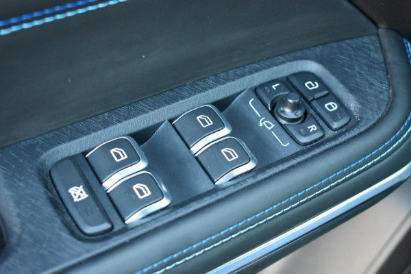 Lynk & Co 01 1.5 | TREKHAAK | INFINITY | SOH 94% | PANO | NAP | DEALER ONDERHOUDEN | CAMERA | APPLE CARPLAY | ANDROID AUTO