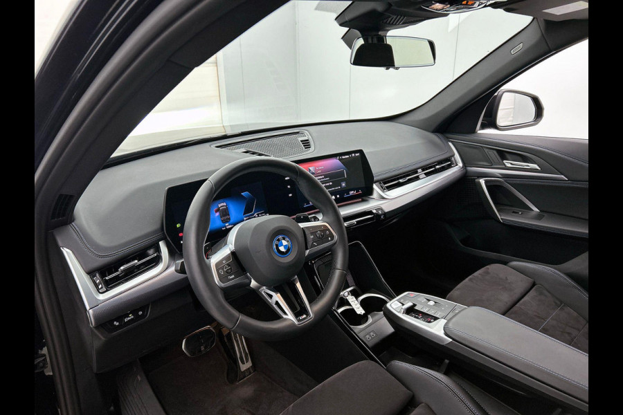 BMW X1 xDrive25e 245PK! PLUG-In M Sport BLACK-LINE