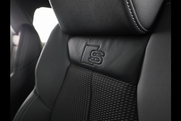 Audi Q4 e-tron 45 S edition Competition 82 kWh 286 pk | Assistentiepakket plus | Comfortpakket plus | Ambient lichtpakket | Optiekpakket zwart plus |