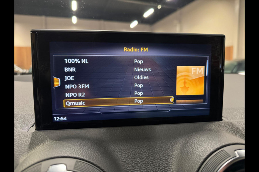 Audi Q2 35 TFSI 150PK S-Tronic, Apple Carplay, Navi, Clima, Multistuur, PDC, Android Auto, Bluetooth/Tel, Volledig Onderhouden