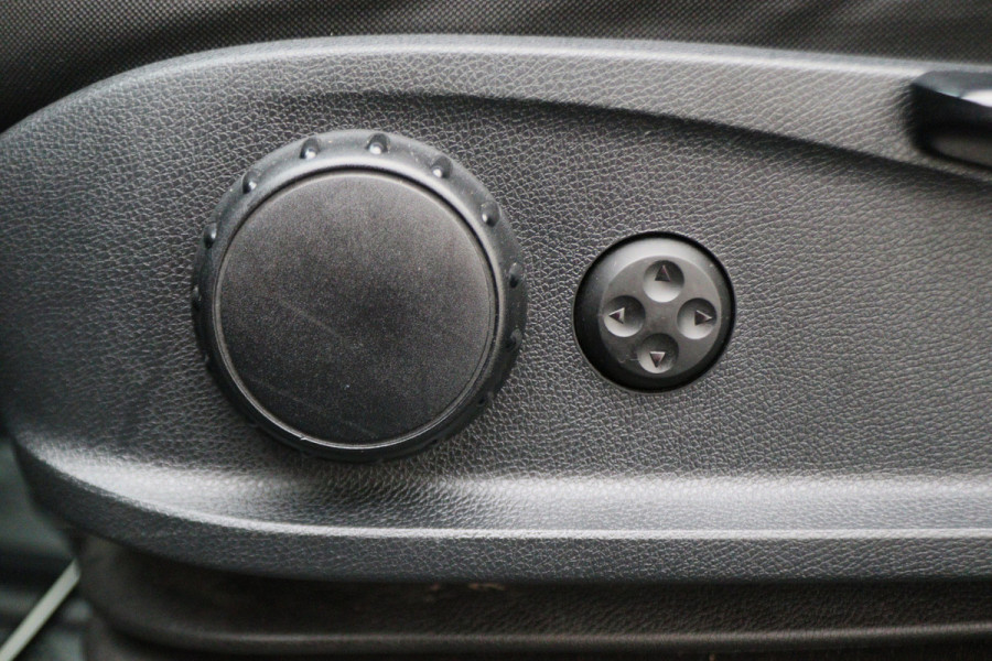 Mercedes-Benz Sprinter 317 CDI Automaat L1H1 Standkachel, LED, Airco, Camera, Cruise, Apple Carplay, PDC, 18''