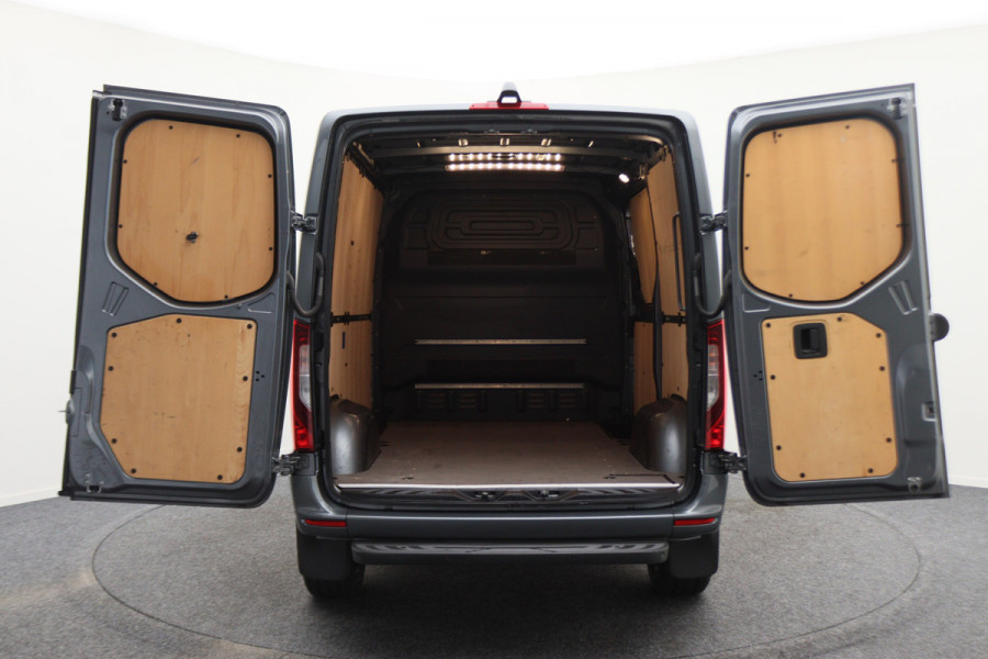 Mercedes-Benz Sprinter 317 CDI Automaat L1H1 Standkachel, LED, Airco, Camera, Cruise, Apple Carplay, PDC, 18''