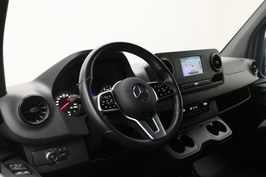Mercedes-Benz Sprinter 317 CDI Automaat L1H1 Standkachel, LED, Airco, Camera, Cruise, Apple Carplay, PDC, 18''