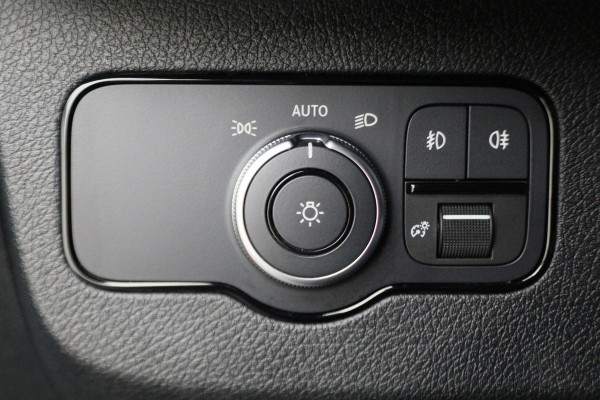 Mercedes-Benz Sprinter 317 CDI Automaat L1H1 Standkachel, LED, Airco, Camera, Cruise, Apple Carplay, PDC, 18''