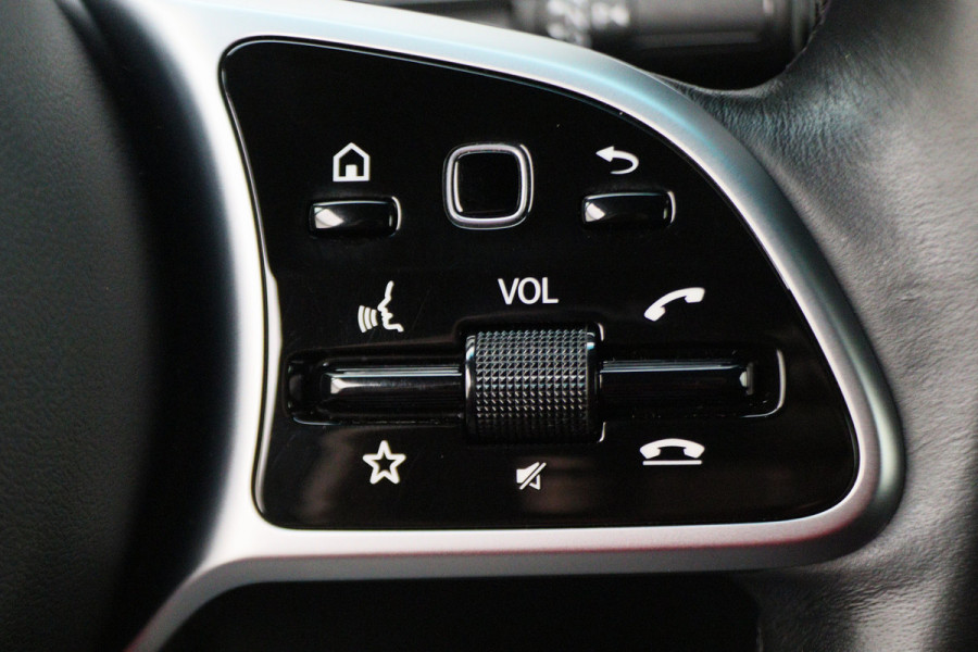 Mercedes-Benz Sprinter 317 CDI Automaat L1H1 Standkachel, LED, Airco, Camera, Cruise, Apple Carplay, PDC, 18''