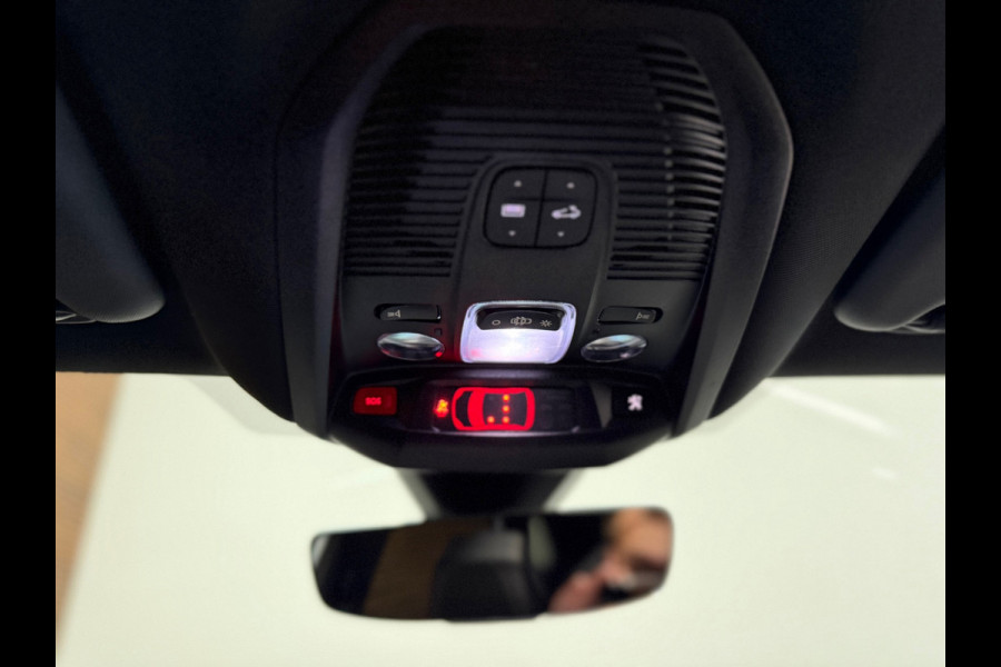 Peugeot 3008 1.6 HYbrid 225 GT | Pano | Leder | Parelmoer | Afneembare Trekhaak | Navigatie | Stoelverwarming