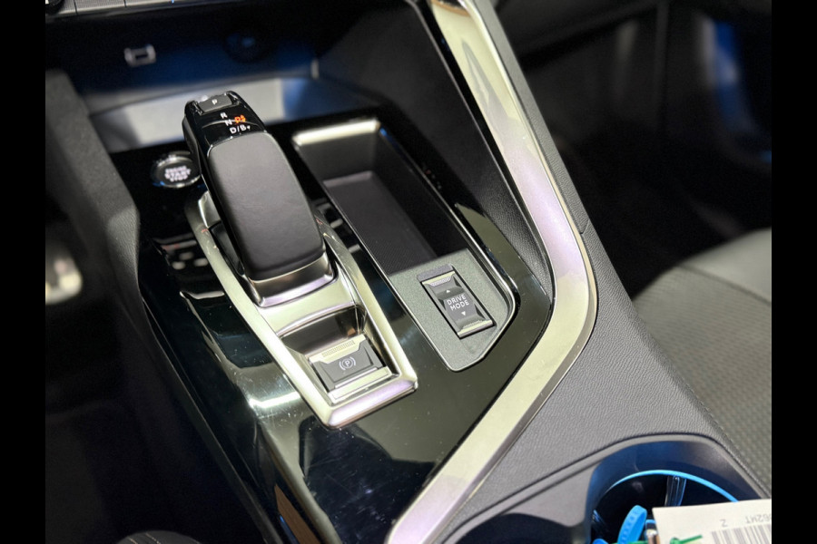 Peugeot 3008 1.6 HYbrid 225 GT | Pano | Leder | Parelmoer | Afneembare Trekhaak | Navigatie | Stoelverwarming