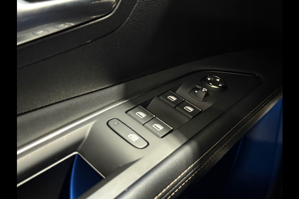 Peugeot 3008 1.6 HYbrid 225 GT | Pano | Leder | Parelmoer | Afneembare Trekhaak | Navigatie | Stoelverwarming