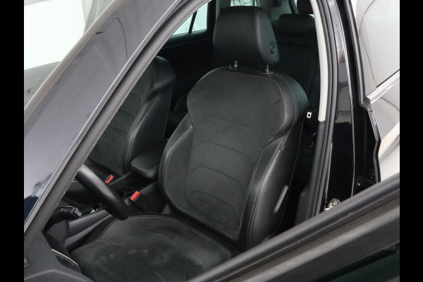 Škoda Kodiaq 1.5 TSI Business Edition 7-persoons | Leder/Alcantara | Trekhaak | Stoelverwarming | Camera | Carplay | DAB | Full LED | Navigatie