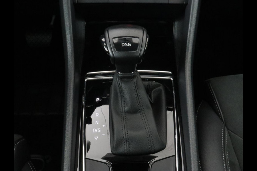 Škoda Kodiaq 1.5 TSI Business Edition 7-persoons | Leder/Alcantara | Trekhaak | Stoelverwarming | Camera | Carplay | DAB | Full LED | Navigatie