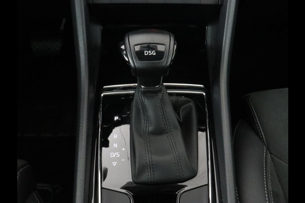 Škoda Kodiaq 1.5 TSI Business Edition 7-persoons | Leder/Alcantara | Trekhaak | Stoelverwarming | Camera | Carplay | DAB | Full LED | Navigatie