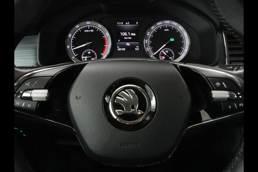 Škoda Kodiaq 1.5 TSI Business Edition 7-persoons | Leder/Alcantara | Trekhaak | Stoelverwarming | Camera | Carplay | DAB | Full LED | Navigatie