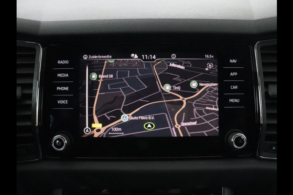 Škoda Kodiaq 1.5 TSI Business Edition 7-persoons | Leder/Alcantara | Trekhaak | Stoelverwarming | Camera | Carplay | DAB | Full LED | Navigatie
