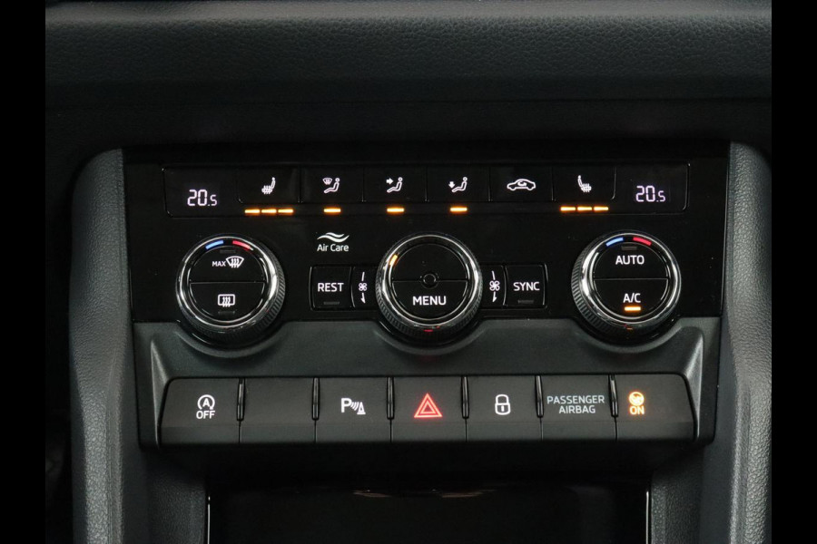 Škoda Kodiaq 1.5 TSI Business Edition 7-persoons | Leder/Alcantara | Trekhaak | Stoelverwarming | Camera | Carplay | DAB | Full LED | Navigatie