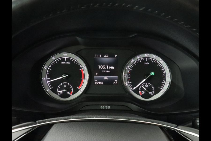 Škoda Kodiaq 1.5 TSI Business Edition 7-persoons | Leder/Alcantara | Trekhaak | Stoelverwarming | Camera | Carplay | DAB | Full LED | Navigatie