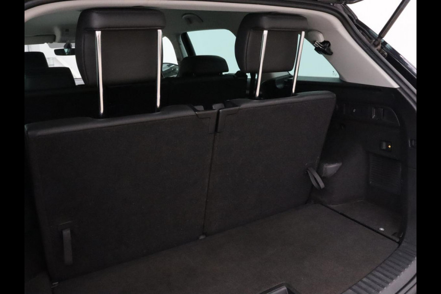 Škoda Kodiaq 1.5 TSI Business Edition 7-persoons | Leder/Alcantara | Trekhaak | Stoelverwarming | Camera | Carplay | DAB | Full LED | Navigatie