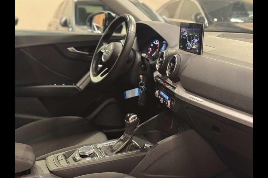 Audi Q2 35 TFSI 150PK S-Tronic, Facelift, Apple Carplay, Navi, Clima, Multistuur, PDC, Android, Bluetooth/Tel, Voll Onderhouden