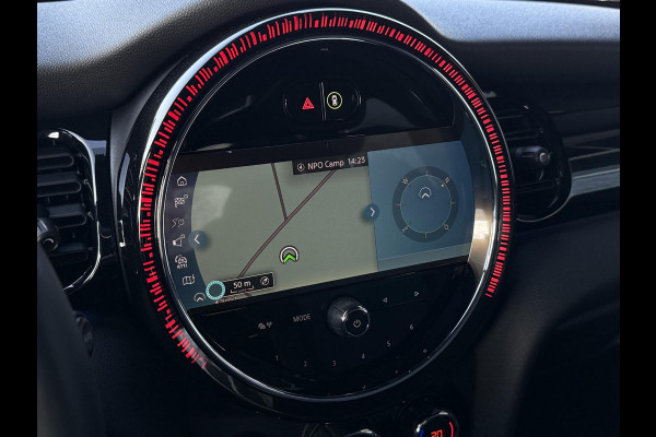 MINI Mini 1.5 Cooper Classic | HARMAN KARDON | SPORTSTOELEN | PANORAMA | CAMERA | 18 INCH VELGEN | HEAD UP |