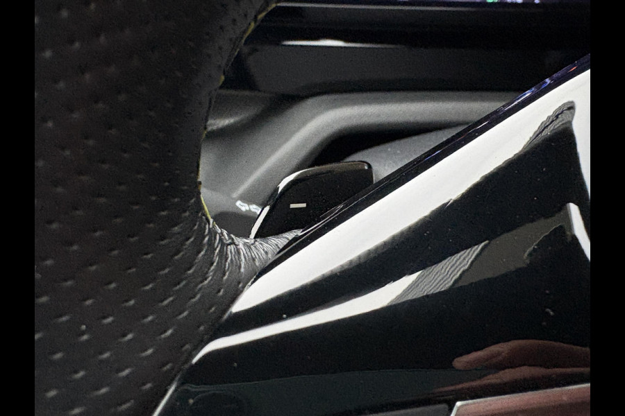 Peugeot 308 1.6 HYbrid 225 GT Pack Business | Plug-in Hybride PHEV | Stoel- & Stuurverwarming | 360 Camera | Adaptieve Cruisecontrol  | Elektrisch Verstelbare AGR Memory Stoel | Focal Audio |