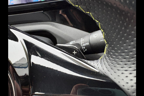 Peugeot 308 1.6 HYbrid 225 GT Pack Business | Plug-in Hybride PHEV | Stoel- & Stuurverwarming | 360 Camera | Adaptieve Cruisecontrol  | Elektrisch Verstelbare AGR Memory Stoel | Focal Audio |