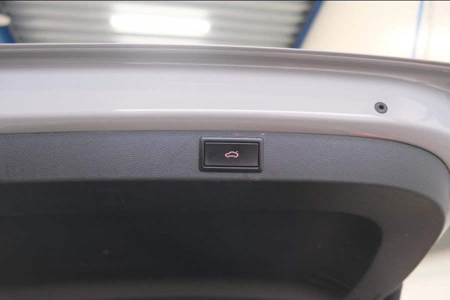 Škoda Karoq 1.5 TSI ACT Sportline Business - N.A.P. Airco, Cruise, Navi, PDC, Camera, Schuifdak, Trekhaak.