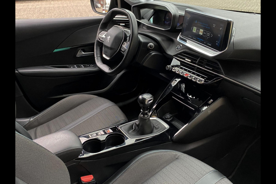 Peugeot 208 1.2 PureTech Allure Pack - Navigatie / Apple Carplay I Airco I LED I DPC I Sport pakket I Dealer onderhouden