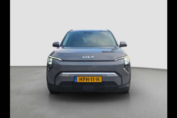Kia EV3 Air 81.4 kWh | Demo | Adapt. Cruise | Lane-Assist | Climate Control | Long Range | Achteruitrijcamera | Sensoren Voor- En Achter |