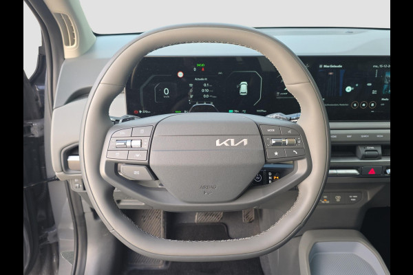 Kia EV3 Air 81.4 kWh | Demo | Adapt. Cruise | Lane-Assist | Climate Control | Long Range | Achteruitrijcamera | Sensoren Voor- En Achter |