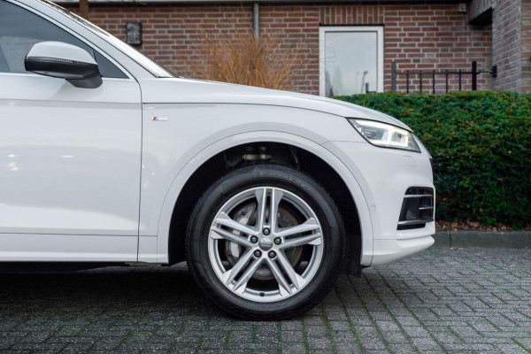 Audi Q5 50 TFSI e Quattro S Edition 2x S-Line Adaptive Trekhaak B&O Ambiance 360 Camera 19''