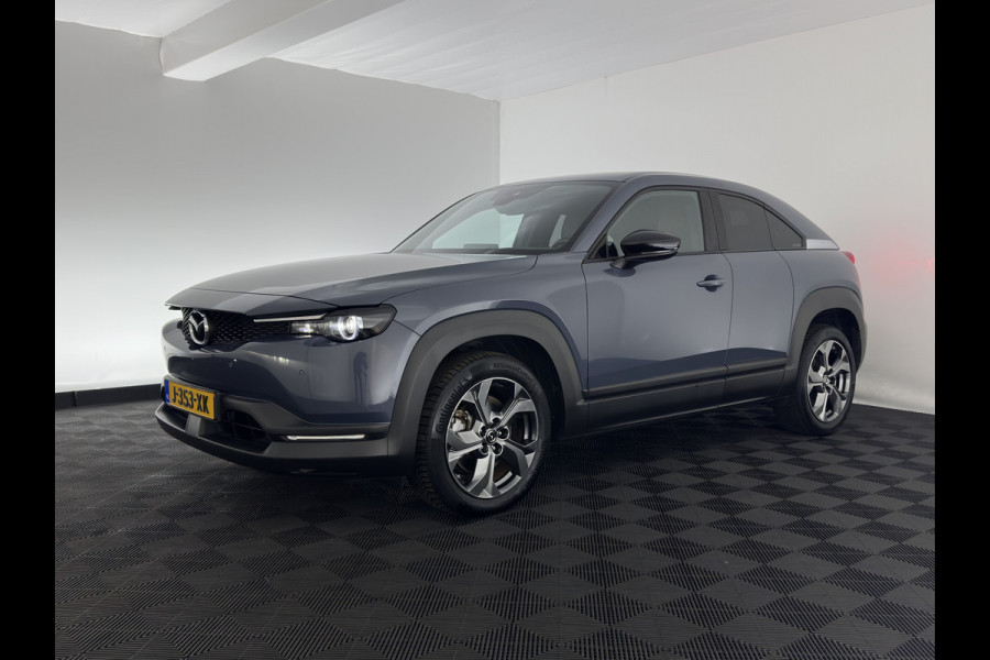 Mazda MX-30 e-SkyActiv 145 First Edition 36 kWh {SOH-92%} (INCL-BTW) Aut.*LEATHER-MICROFIBRE | FULL-LED | NAVI-FULLMAP | KEYLESS | BLIND-SPOT |  ADAPTIVE-CRUISE | HEAD-UP | CAMERA | DIGI-COCKPIT | MEMORY-PACK | SHIFT-PADDLES | 18"ALU*