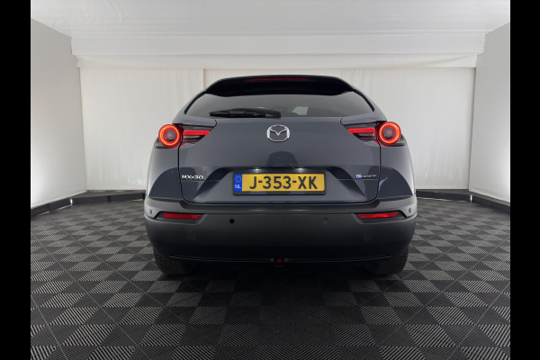 Mazda MX-30 e-SkyActiv 145 First Edition 36 kWh {SOH-92%} (INCL-BTW) Aut.*LEATHER-MICROFIBRE | FULL-LED | NAVI-FULLMAP | KEYLESS | BLIND-SPOT |  ADAPTIVE-CRUISE | HEAD-UP | CAMERA | DIGI-COCKPIT | MEMORY-PACK | SHIFT-PADDLES | 18"ALU*