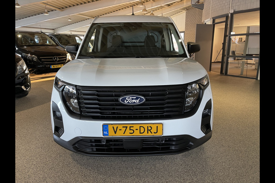 Ford Transit Courier 1.0 EcoBoost Trend benzine grijs kenteken / zo goed als nieuw / fabrieksgarantie tot 07-03-2026 / vaste prijs rijklaar € 19.950 ex / lease vanaf € 336 / direct leverbaar