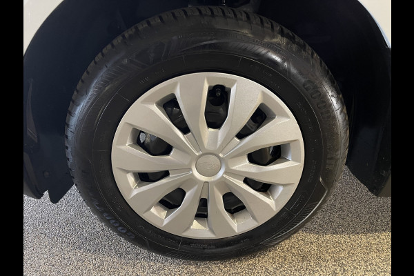 Ford Transit Courier 1.0 EcoBoost Trend benzine grijs kenteken / zo goed als nieuw / fabrieksgarantie tot 07-03-2026 / vaste prijs rijklaar € 19.950 ex / lease vanaf € 336 / direct leverbaar