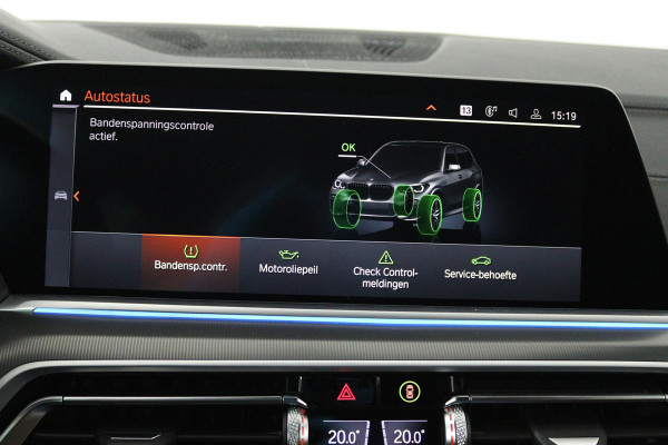 BMW X5 XDrive45e High Executive (PANORAMADAK, CAMERA, STOEL/STUURVERWARMING, SFEERVERLICHTING, DEALER ONDERHOUDEN)