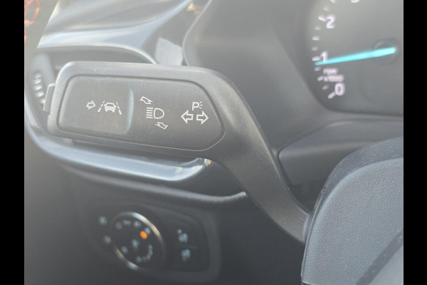 Ford Fiesta 1.0 EcoBoost Hybrid ST-Line X | Adaptive cruise control | Winter Pack | Dodehoeksensoren | Full-LED koplampen | Achteruitrijcamera | Draadloze telefoonlader | Privacy glass