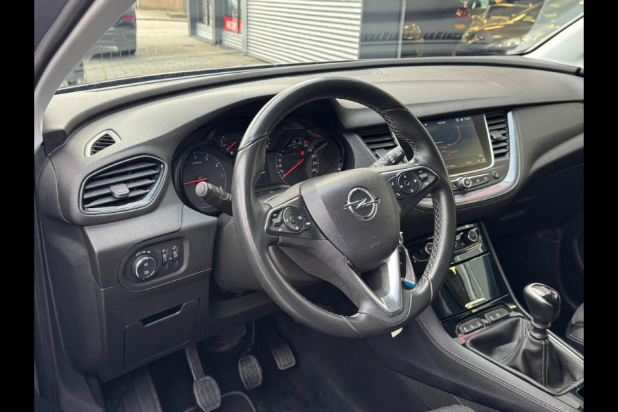 Opel Grandland X 1.2 Turbo Design Line - Navigatie I Airco I Sport stoelen I LED I PDC I Achteruitrij camera I Dealer onderhouden
