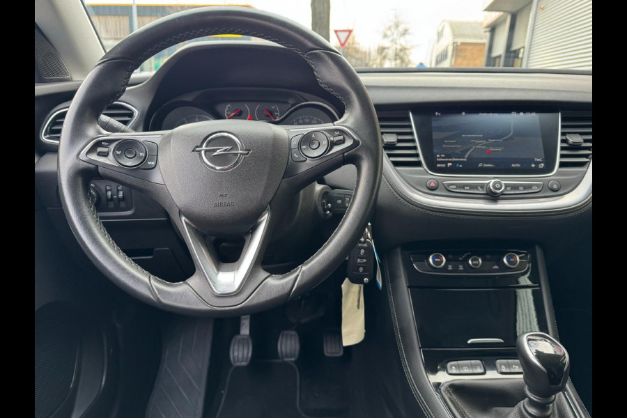 Opel Grandland X 1.2 Turbo Design Line - Navigatie I Airco I Sport stoelen I LED I PDC I Achteruitrij camera I Dealer onderhouden
