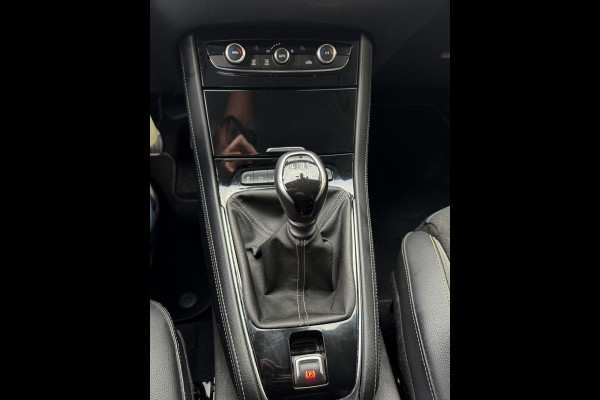 Opel Grandland X 1.2 Turbo Design Line - Navigatie I Airco I Sport stoelen I LED I PDC I Achteruitrij camera I Dealer onderhouden
