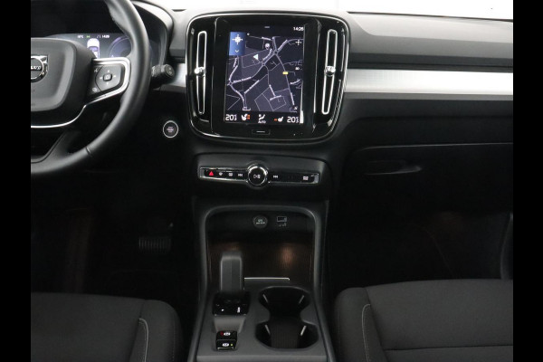 Volvo XC40 1.5 T5 Recharge Inscription | Trekhaak | Stoelverwarming | Adaptive cruise | Camera | Carplay | Navigatie | Full LED | Climate control | PHEV | Plug In