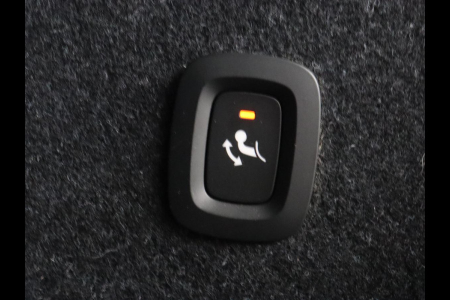 Volvo XC40 1.5 T5 Recharge Inscription | Trekhaak | Stoelverwarming | Adaptive cruise | Camera | Carplay | Navigatie | Full LED | Climate control | PHEV | Plug In