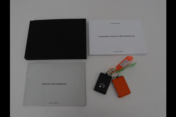 Volvo XC40 1.5 T5 Recharge Inscription | Trekhaak | Stoelverwarming | Adaptive cruise | Camera | Carplay | Navigatie | Full LED | Climate control | PHEV | Plug In