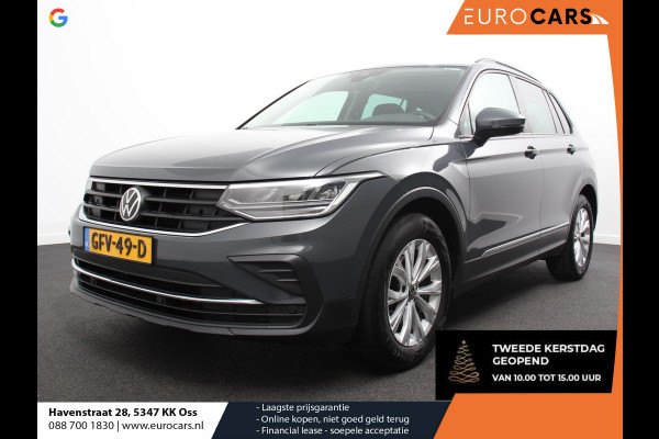 Volkswagen Tiguan 1.5 TSI DSG 150pk Life | Navigatie | Apple Carplay/Android Auto | Parkeersensoren | Adaptive cruise Control | Wegklapbare Trekhaak | Stoel- en stuurverwarming | Ledverlichting | Getinte ramen | Climate Control