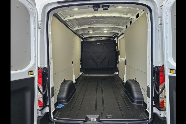 Ford Transit 350 2.0 TDCI L3H2 Trend 130pk | Safety Comfort-pakket | Navigatie Pack | Trekhaak |