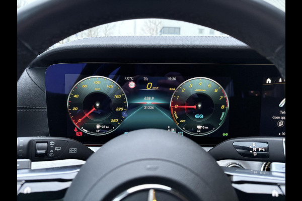 Mercedes-Benz E-Klasse Estate 300 e AMG Line PHEV | Elek. Wegklapbare Trekhaak | Open dak | Multibeam | Stoelverwarming | Achteruitrijcamera | Adaptive Cruise Control