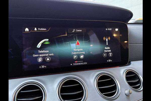 Mercedes-Benz E-Klasse Estate 300 e AMG Line PHEV | Elek. Wegklapbare Trekhaak | Open dak | Multibeam | Stoelverwarming | Achteruitrijcamera | Adaptive Cruise Control