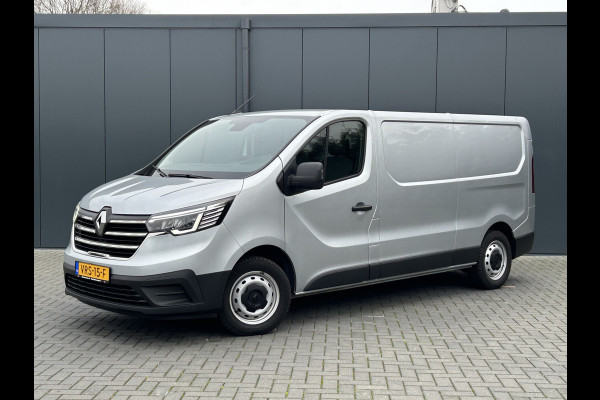 Renault Trafic 2.0 dCi / L2H1 / 24.451 KM !! / 1e EIG. / TREKHAAK / AIRCO / CRUISE / BLUETOOTH / 3-ZITS