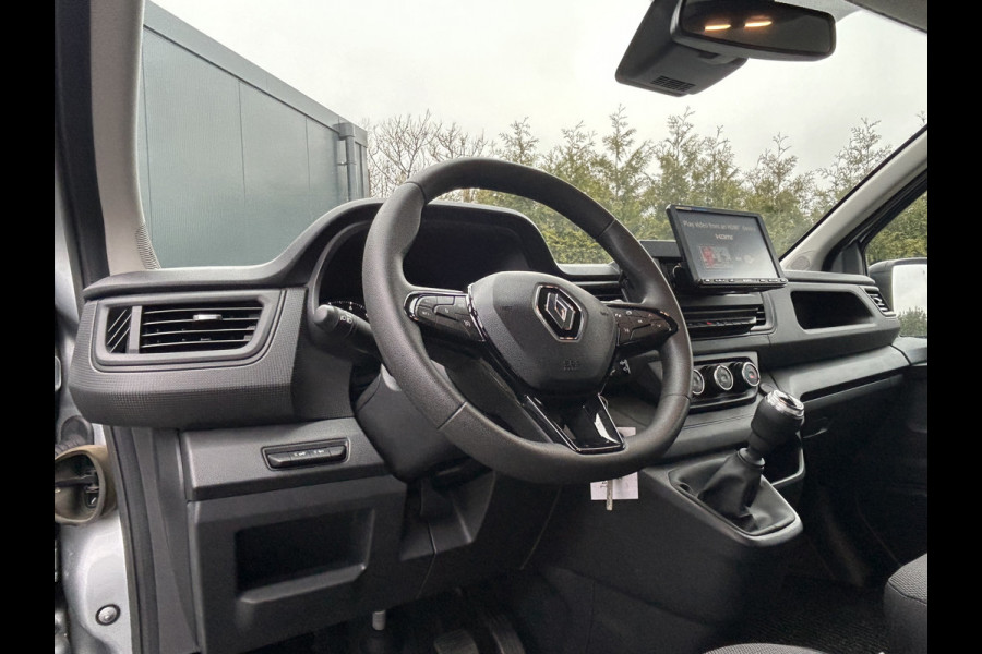 Renault Trafic 2.0 dCi / L2H1 / 24.451 KM !! / 1e EIG. / TREKHAAK / AIRCO / CRUISE / BLUETOOTH / 3-ZITS