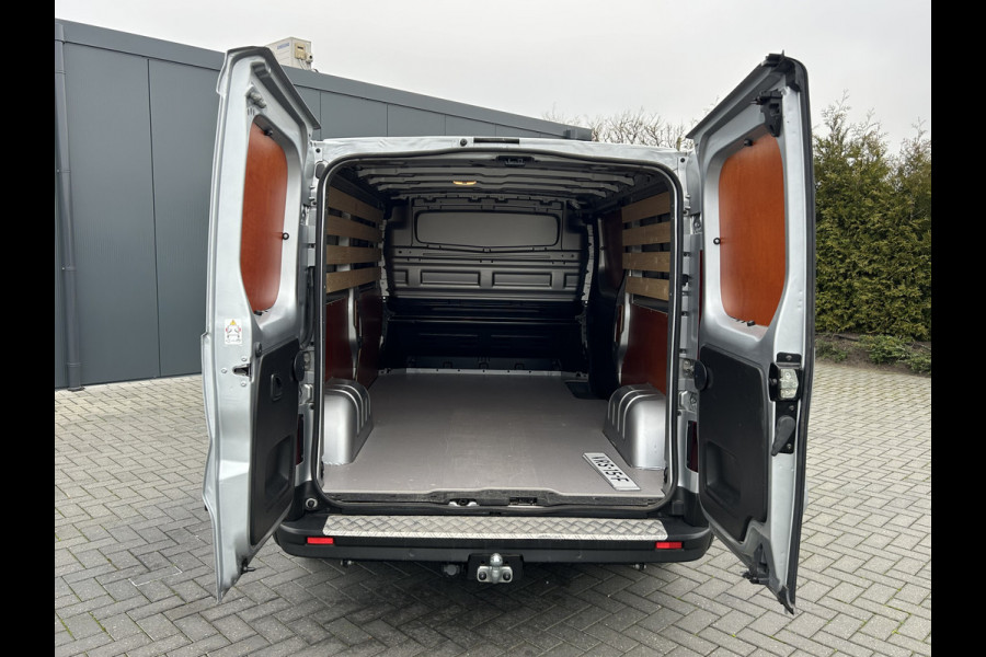 Renault Trafic 2.0 dCi / L2H1 / 24.451 KM !! / 1e EIG. / TREKHAAK / AIRCO / CRUISE / BLUETOOTH / 3-ZITS