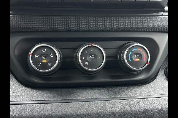 Renault Trafic 2.0 dCi / L2H1 / 24.451 KM !! / 1e EIG. / TREKHAAK / AIRCO / CRUISE / BLUETOOTH / 3-ZITS